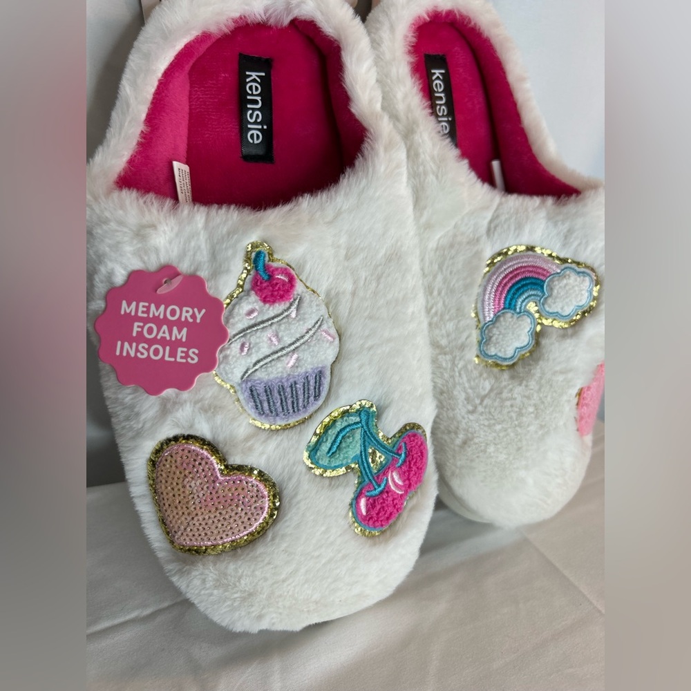 NWT Women’s Fuzzy White Slippers with Cherry, Rainbow, Hearts and Cupcake